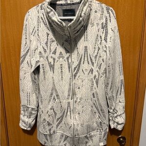Tonia debellis Women's White and Black Patterned Jacket
